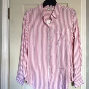 2/$30, 3/$45 Beach Lunch Lounge stripe shirt NWT